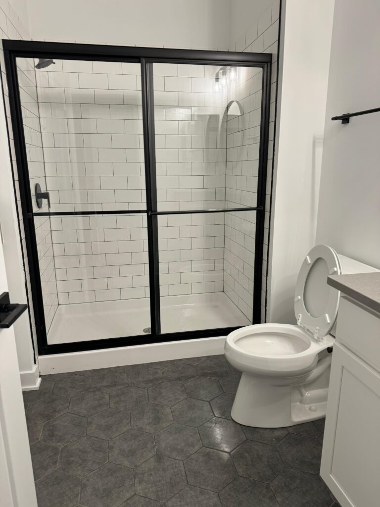 RESIDENTIAL CLEANING fbd89455 42bf 4cad a401 37af66620a12 compressed